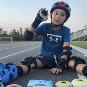 Patinadores de velocidad con accesorios de IpiSkating.com.co